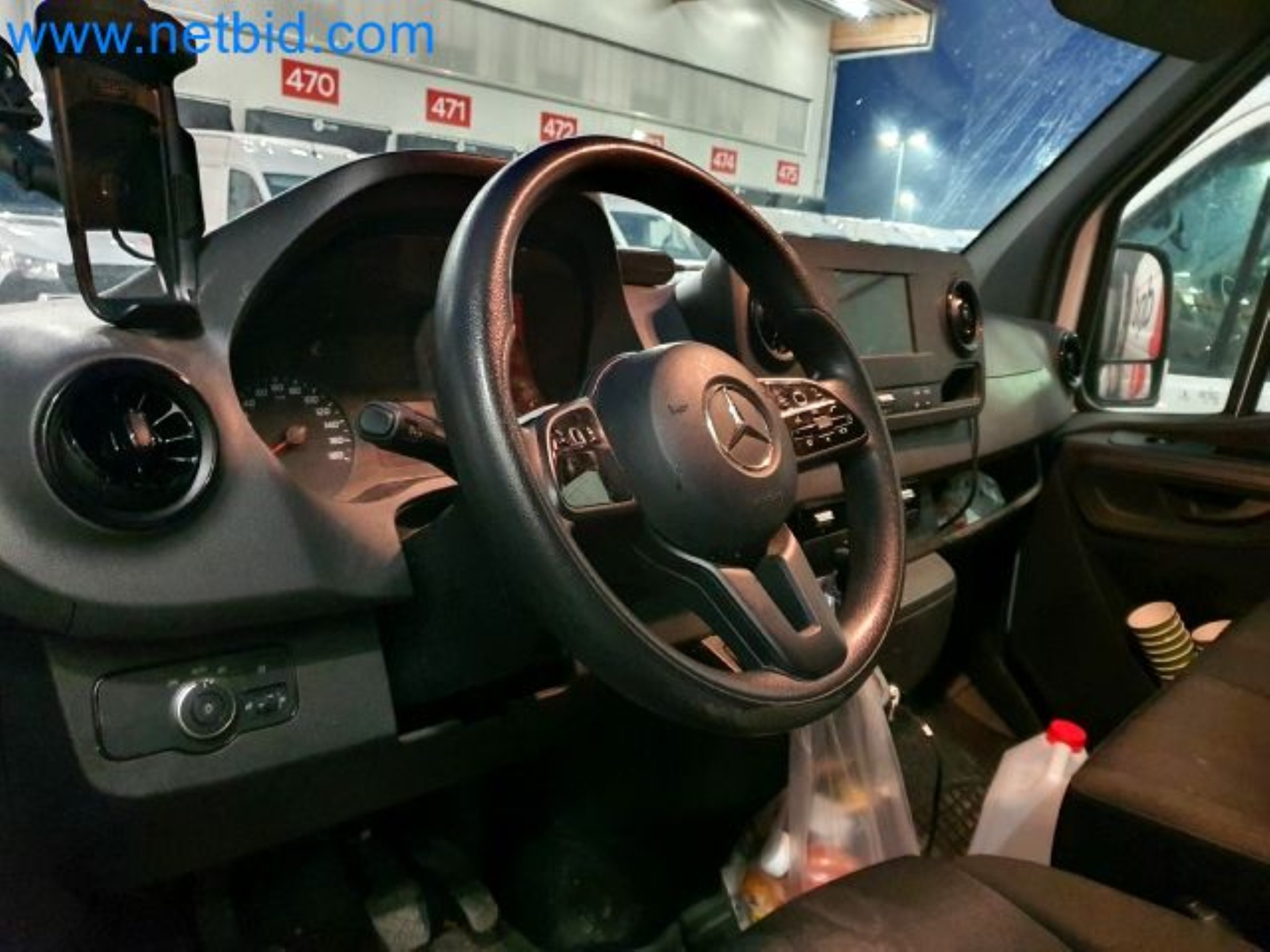 Przewoźnik paczek-13