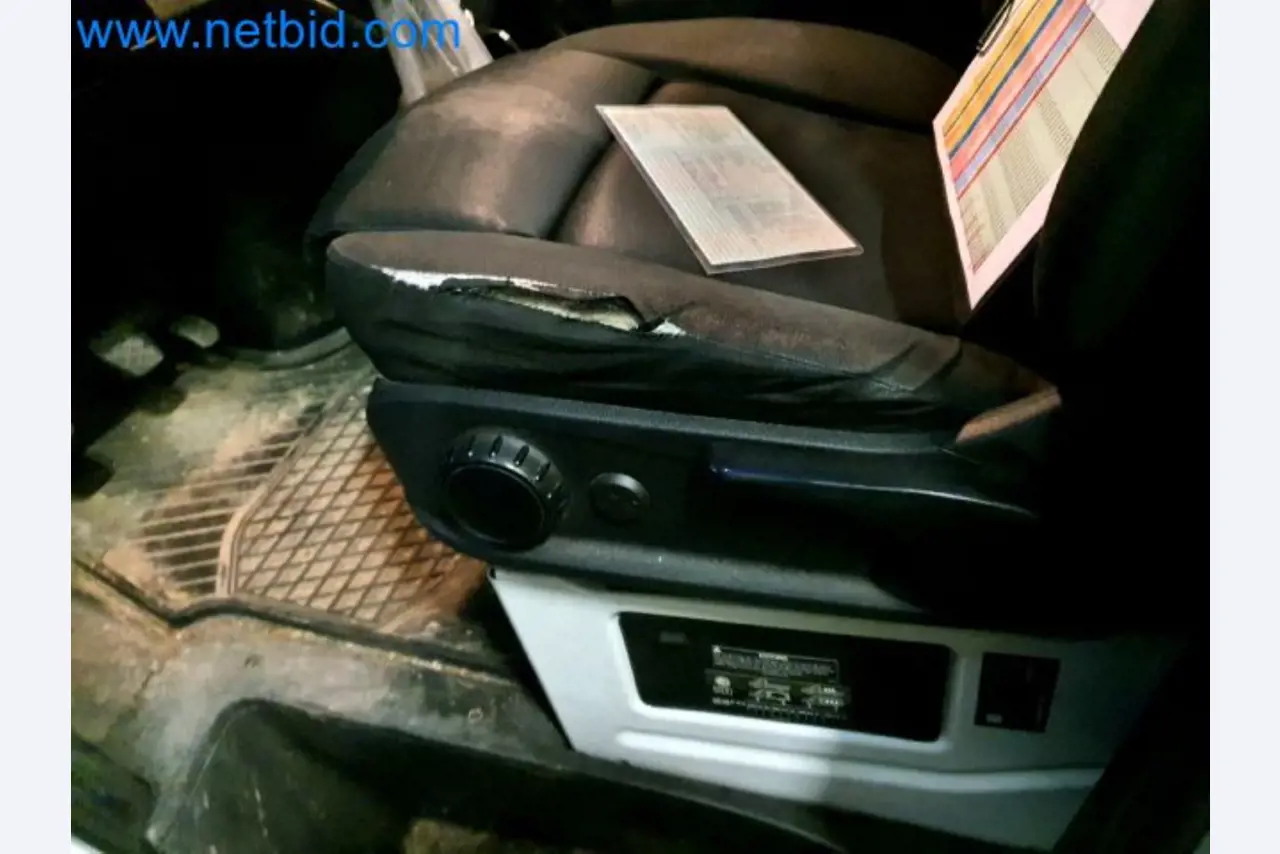 Přepravce balíkové služby-14