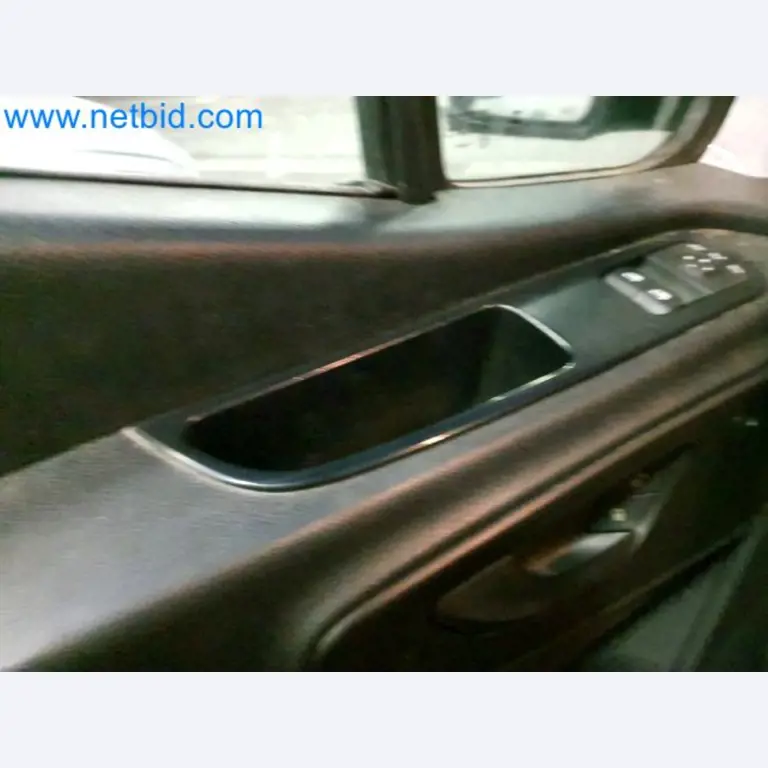 Přepravce balíkové služby-15