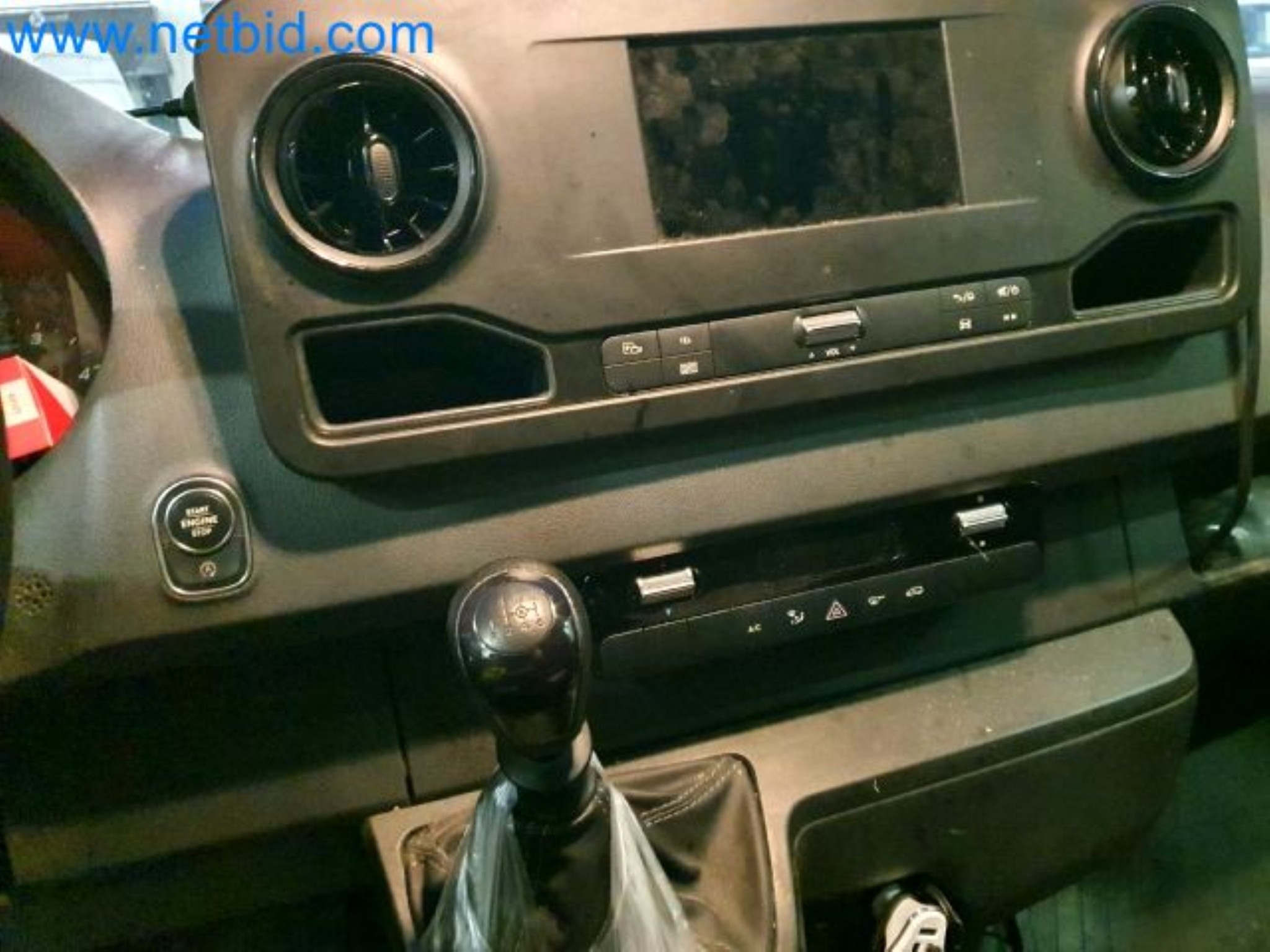 Przewoźnik paczek-16