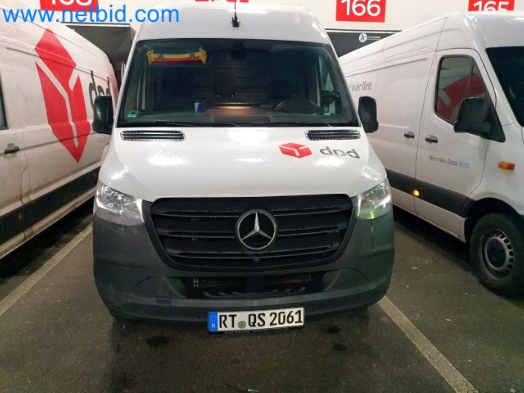 Przewoźnik paczek-1