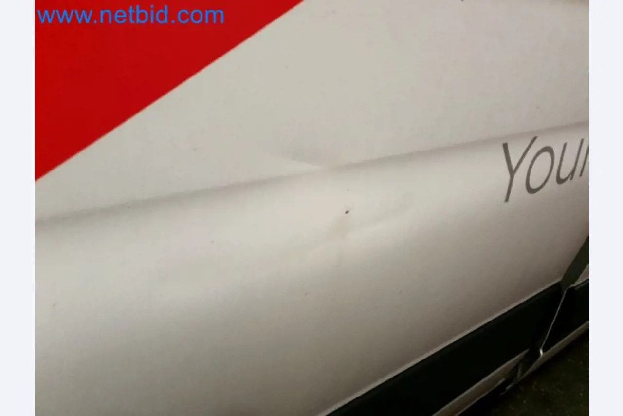 Přepravce balíkové služby-23