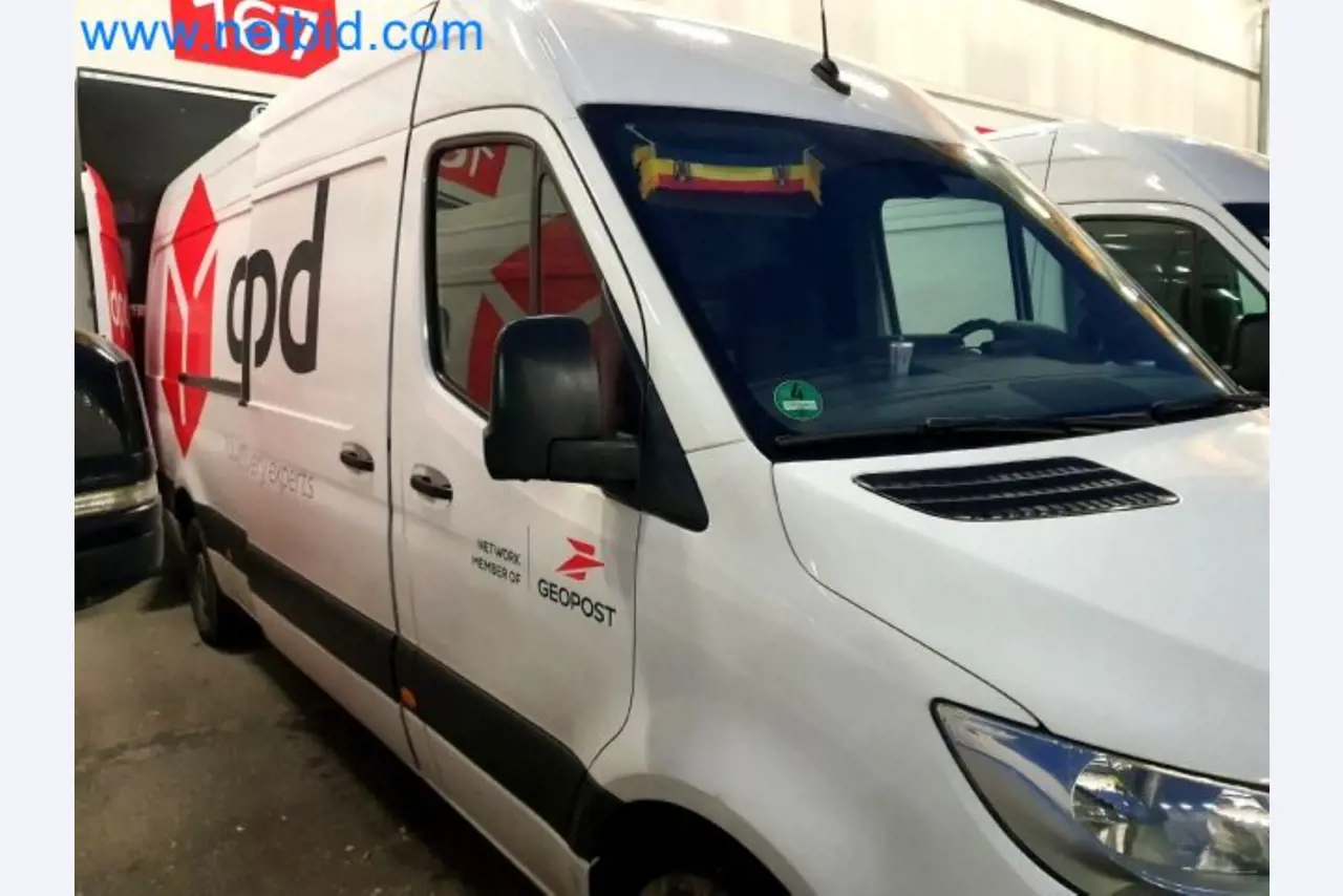 Přepravce balíkové služby-27