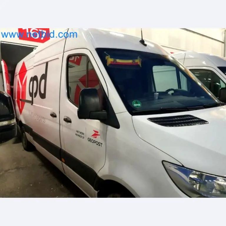 Přepravce balíkové služby-27