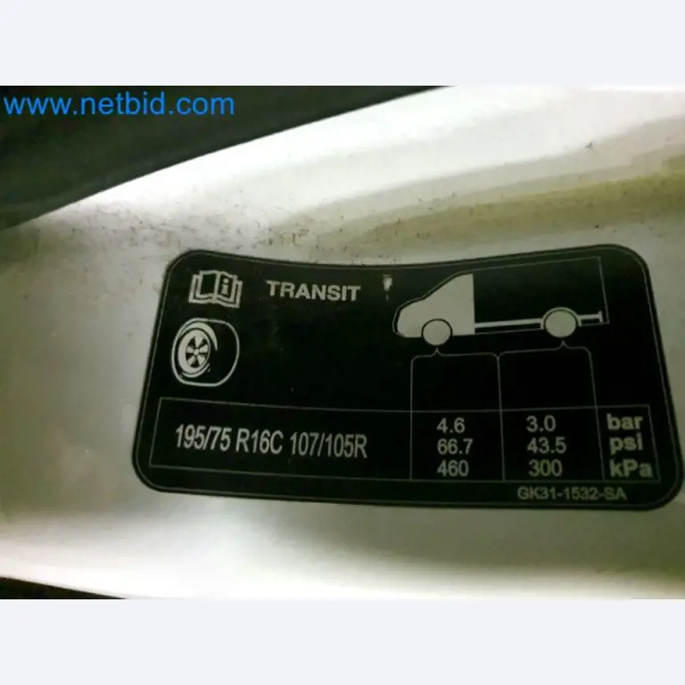 Transporteur van een pakketdienst-10