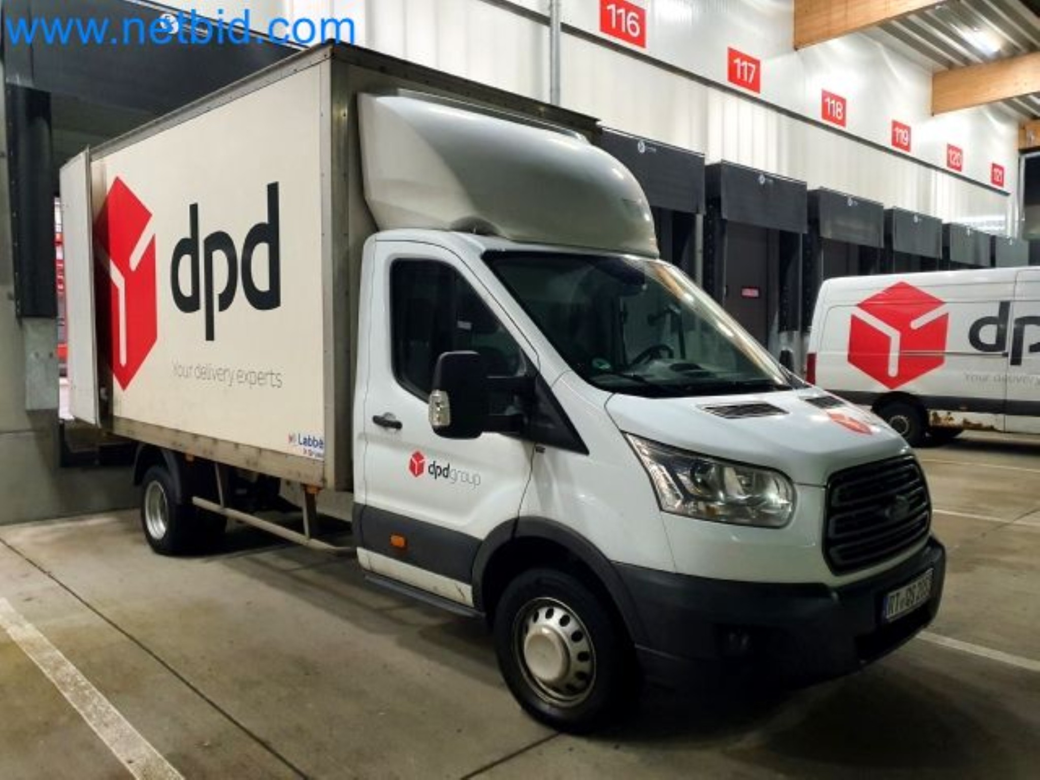 Przewoźnik paczek-3