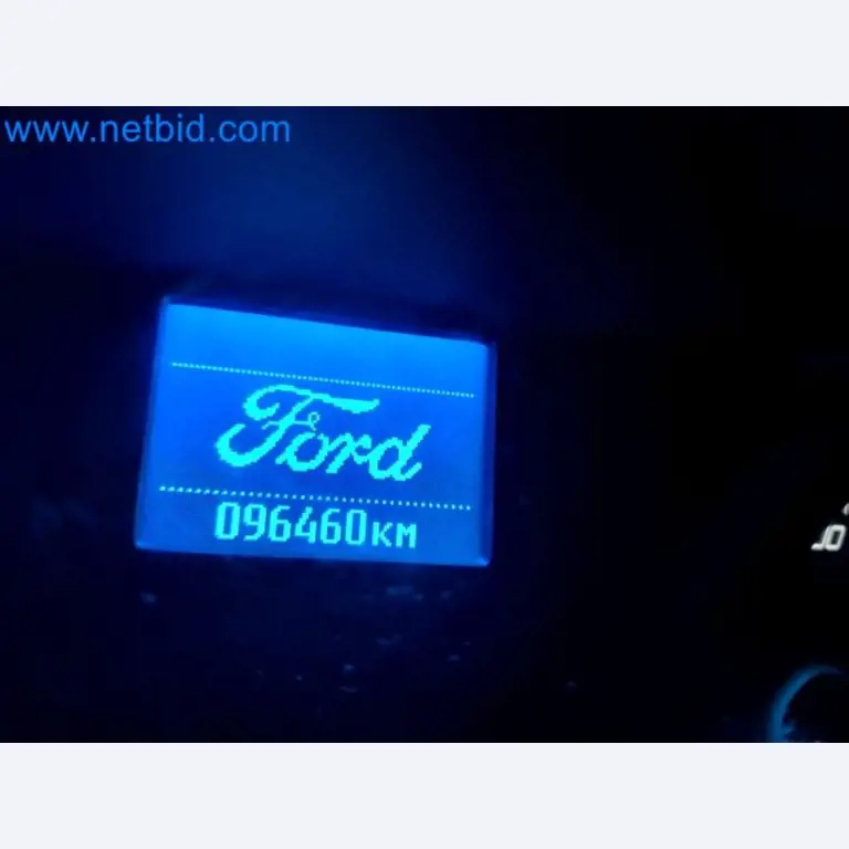 Transporteur van een pakketdienst-4