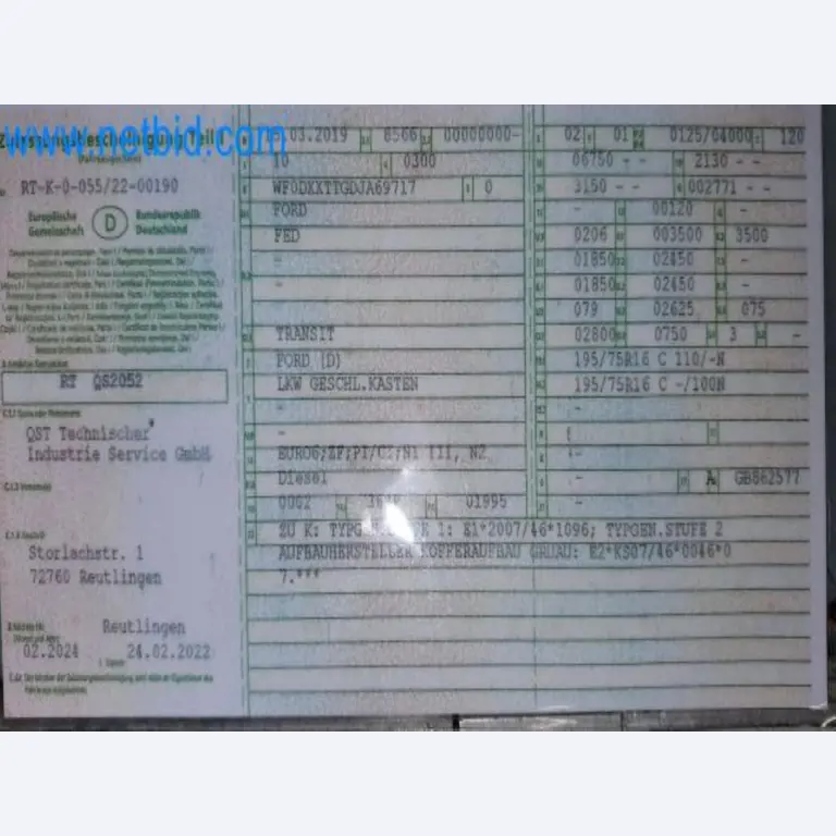 Transporteur van een pakketdienst-5