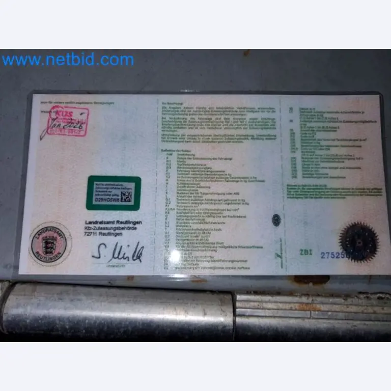 Transporteur van een pakketdienst-6