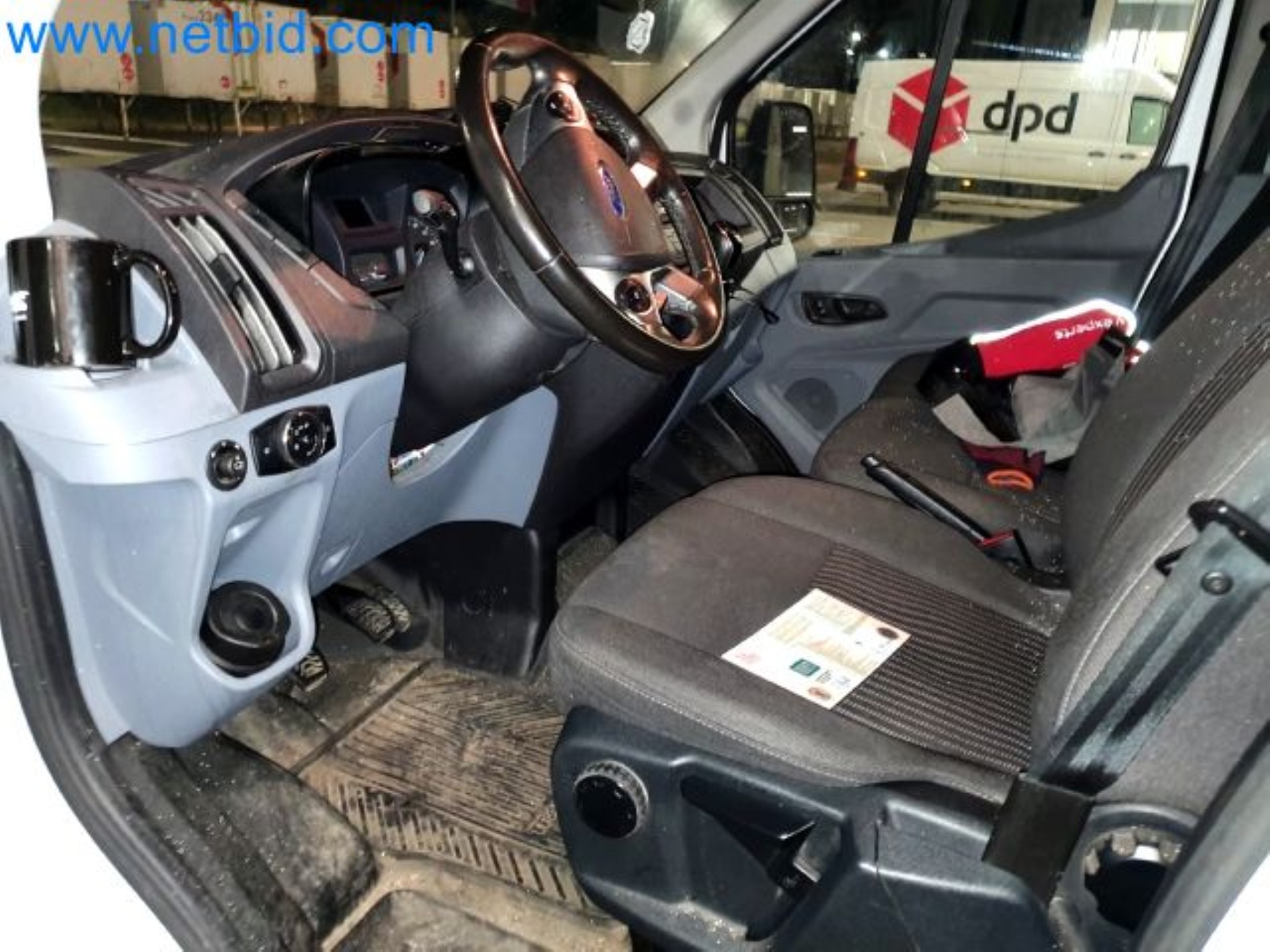 Przewoźnik paczek-7