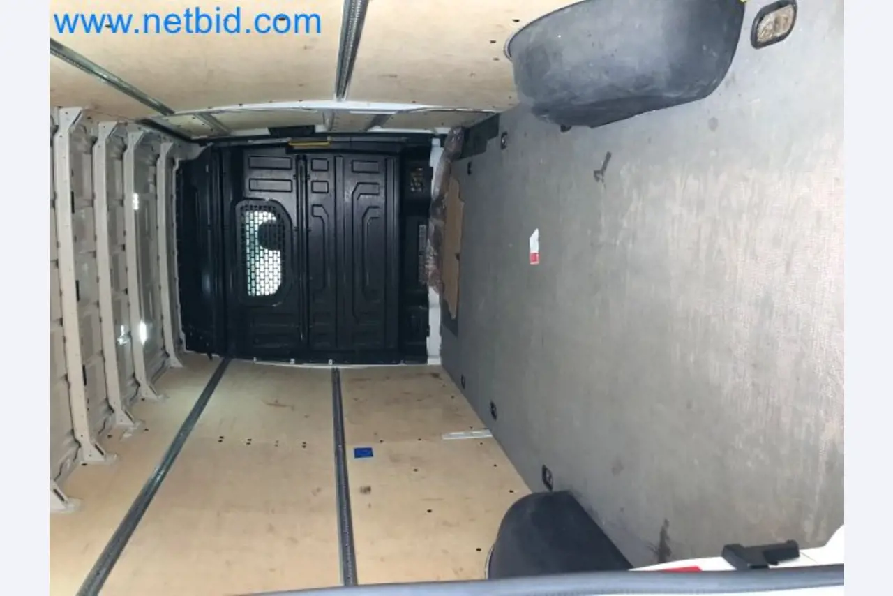 Přepravce balíkové služby-24