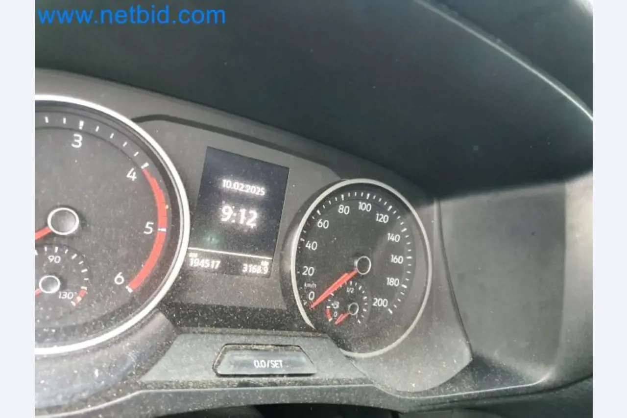 Přepravce balíkové služby-8