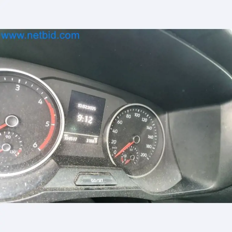 Přepravce balíkové služby-8