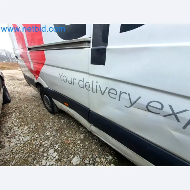 Transporteur van een pakketdienst-22