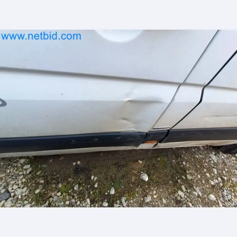 Transporteur van een pakketdienst-23