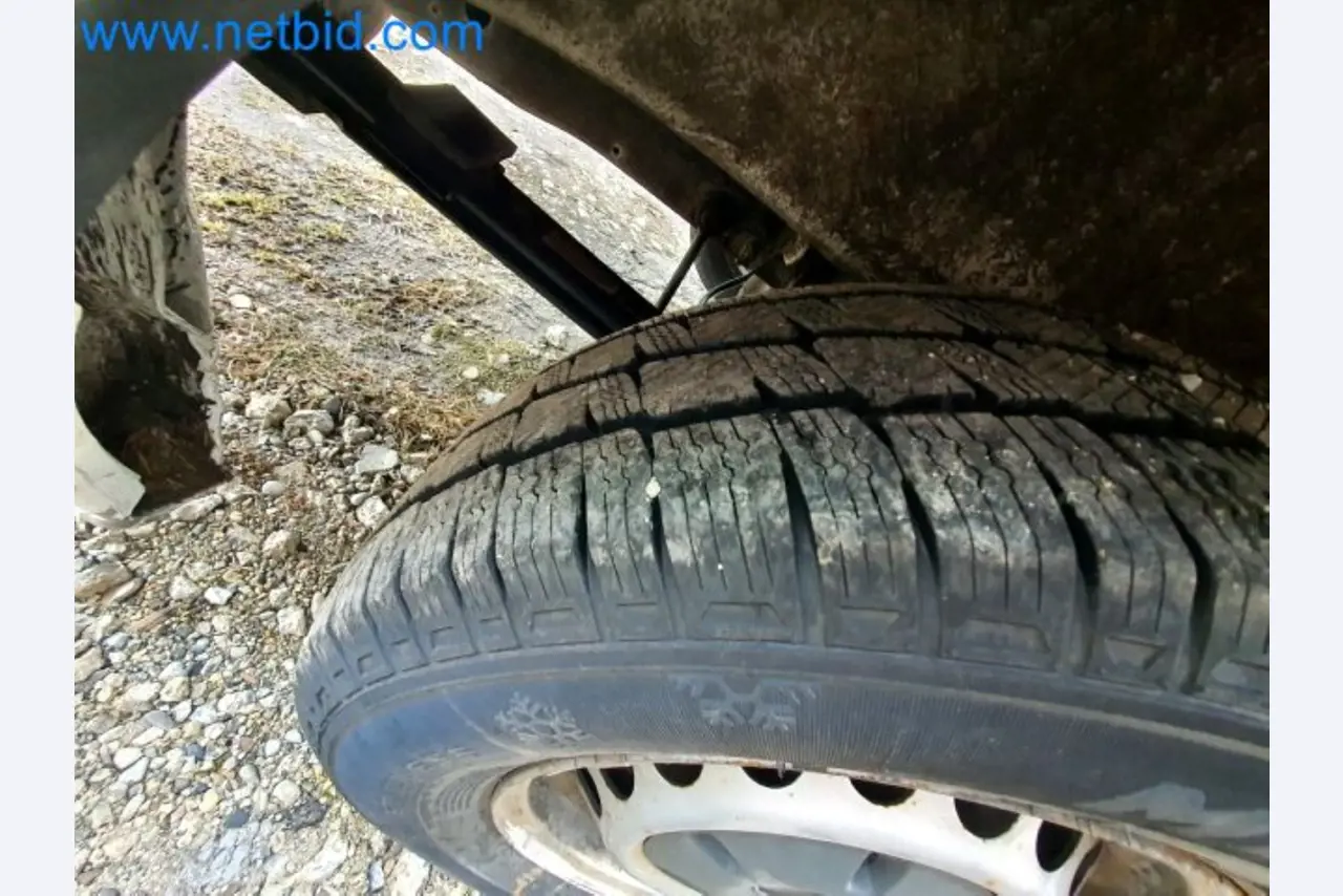 Transporteur van een pakketdienst-26