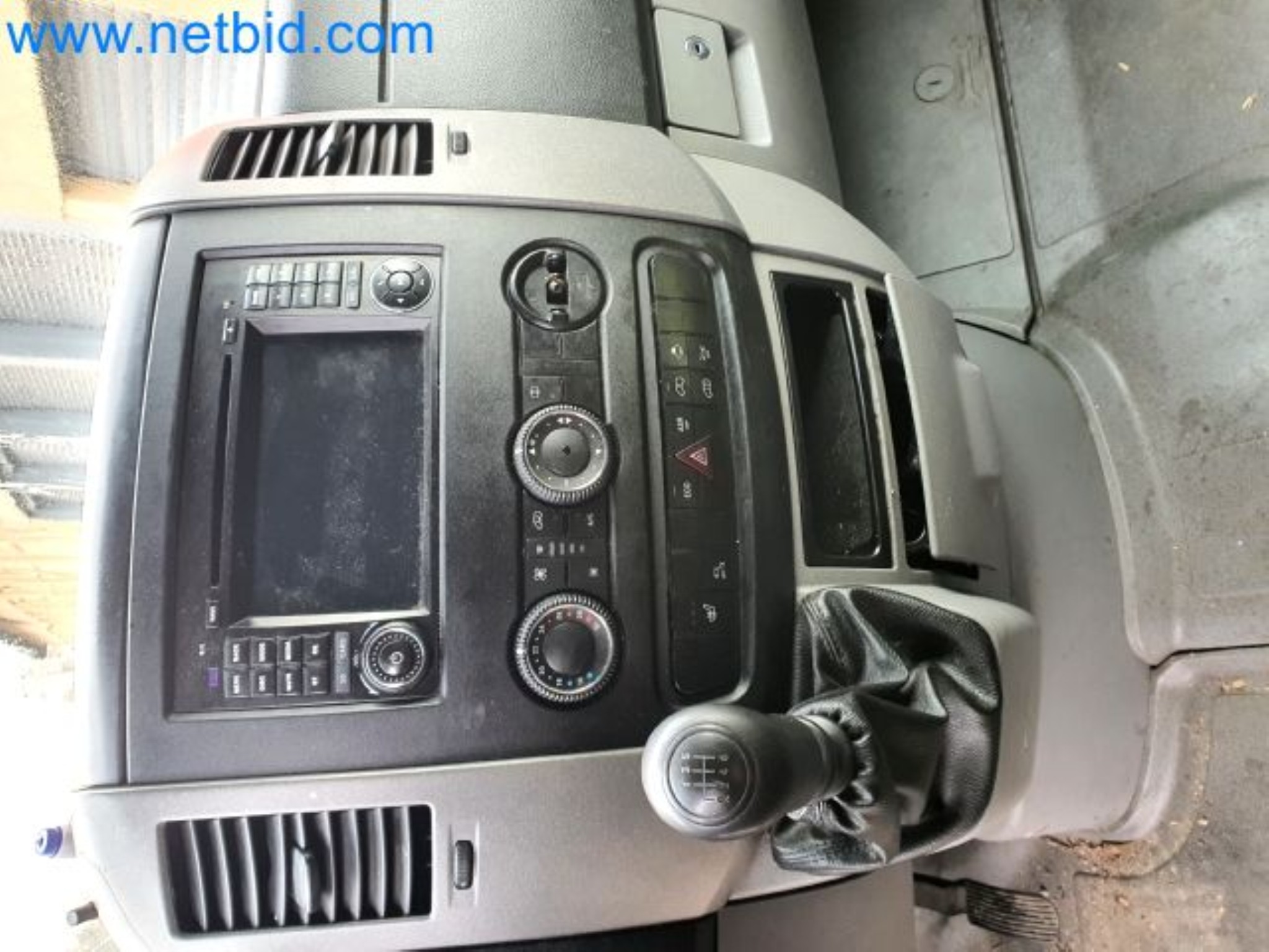 Przewoźnik paczek-8