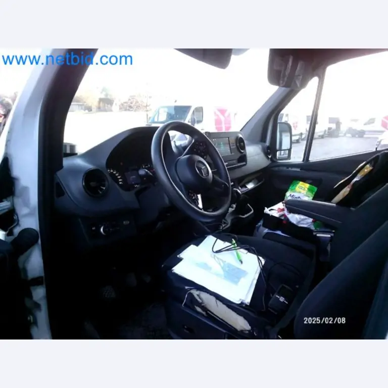 Přepravce balíkové služby-14