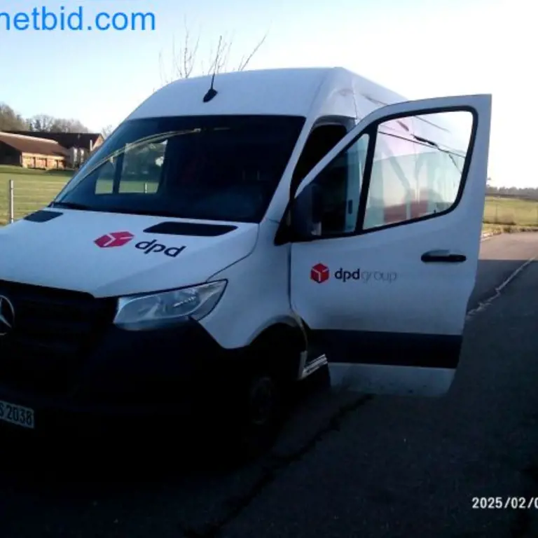 Transporter (doplačilo se lahko spremeni) Mercedes-Benz Sprinter