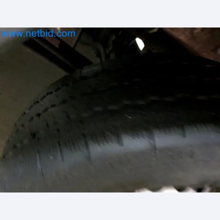 Transporteur van een pakketdienst-12