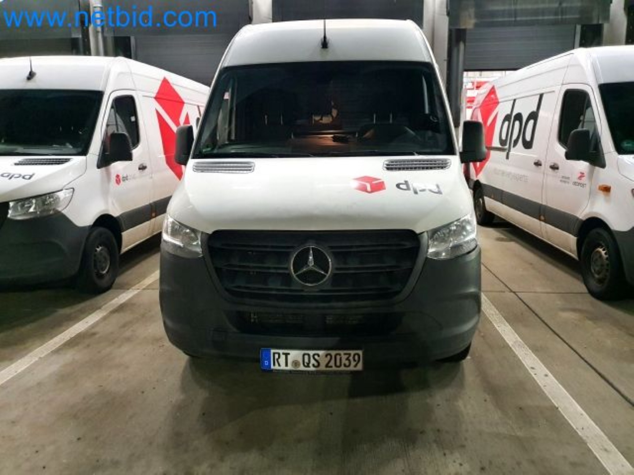 Przewoźnik paczek-1