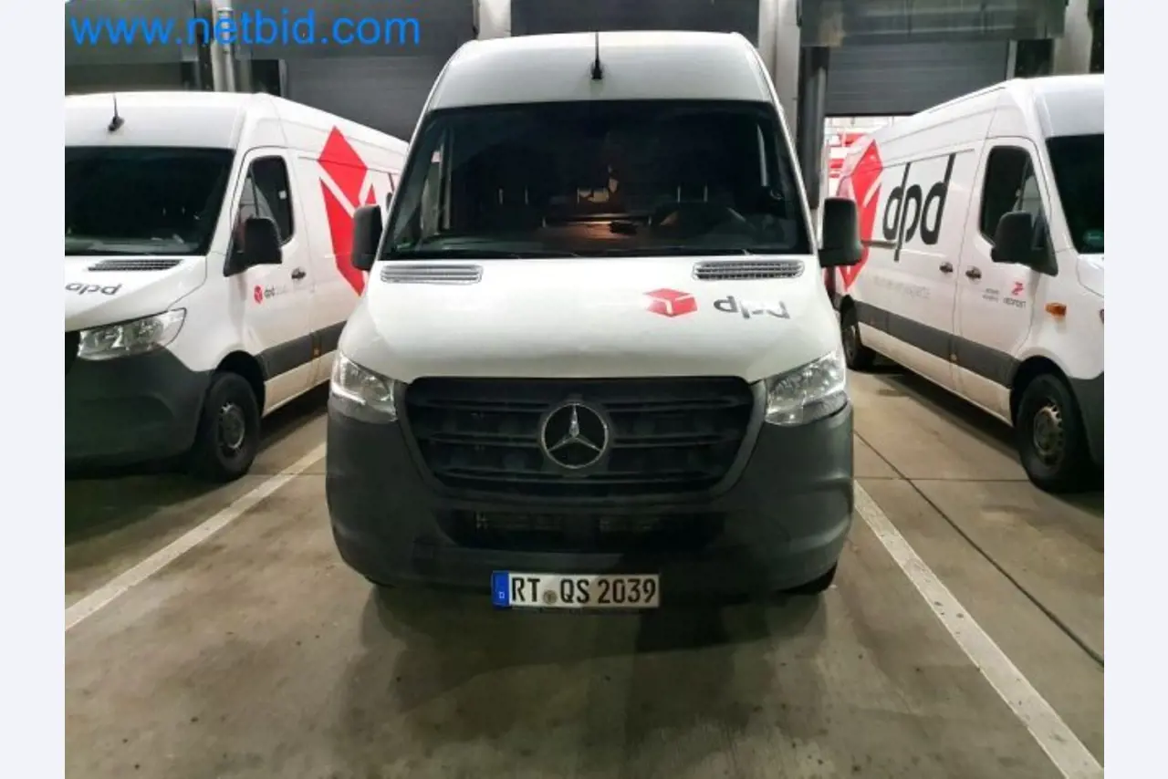 Transporteur van een pakketdienst-1