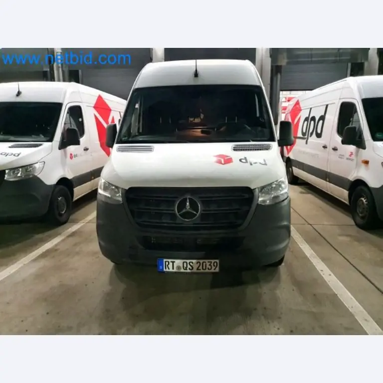 Transporteur van een pakketdienst-1