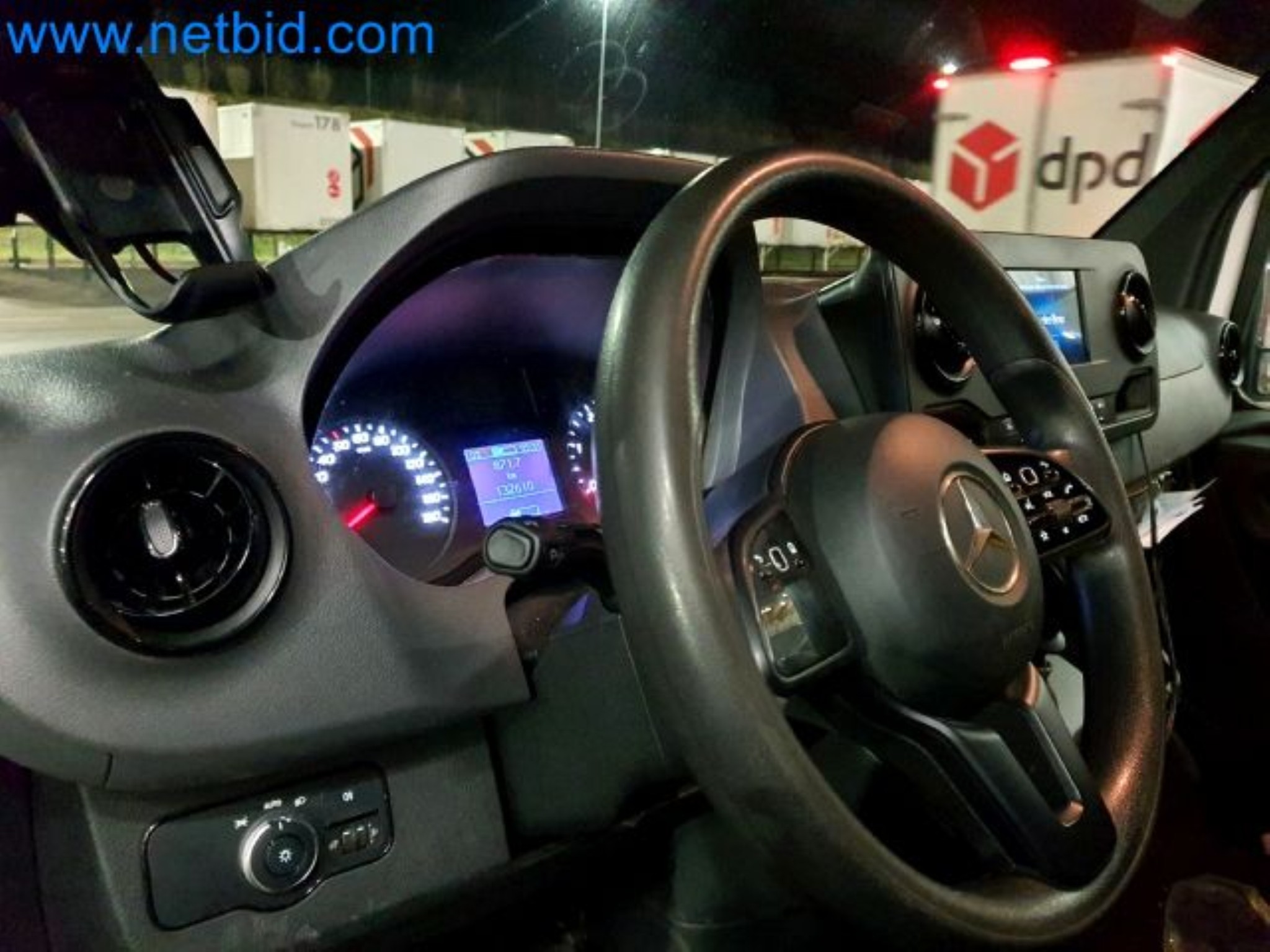 Przewoźnik paczek-21