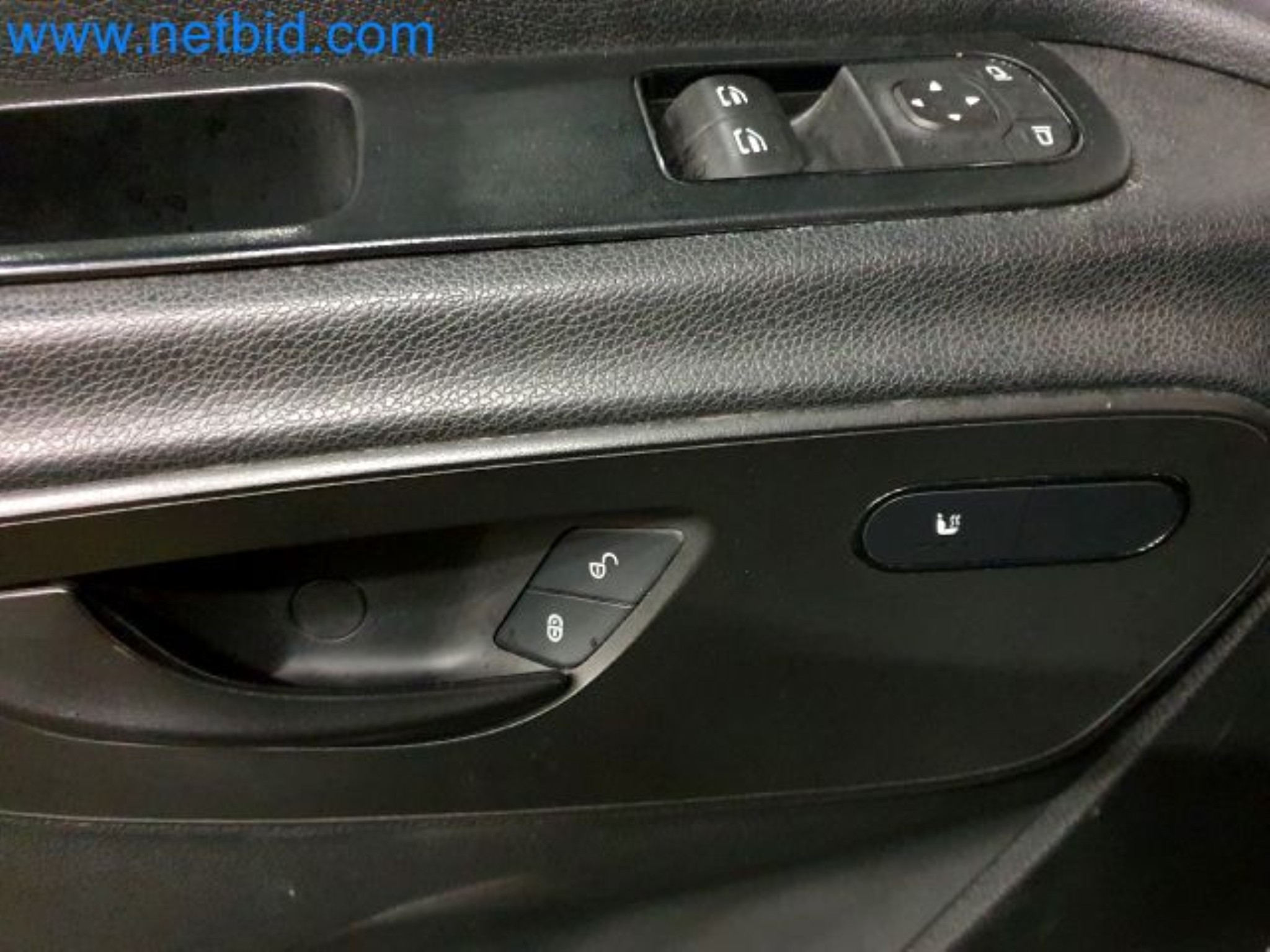 Przewoźnik paczek-33