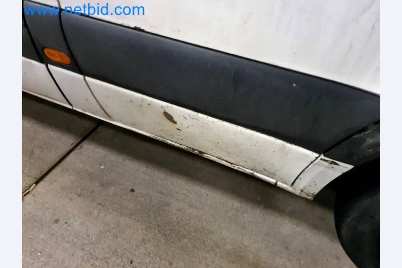 Transporteur van een pakketdienst-37