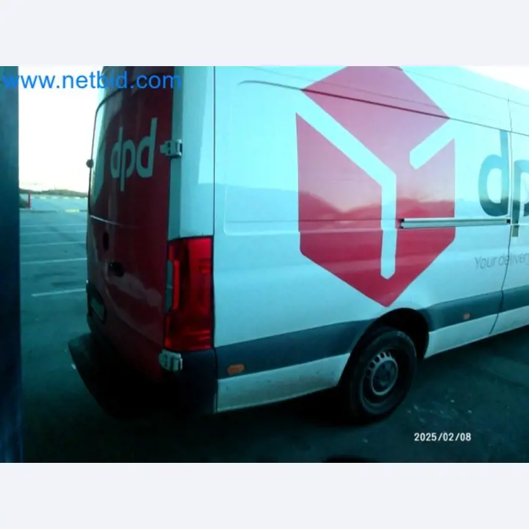 Přepravce balíkové služby-3