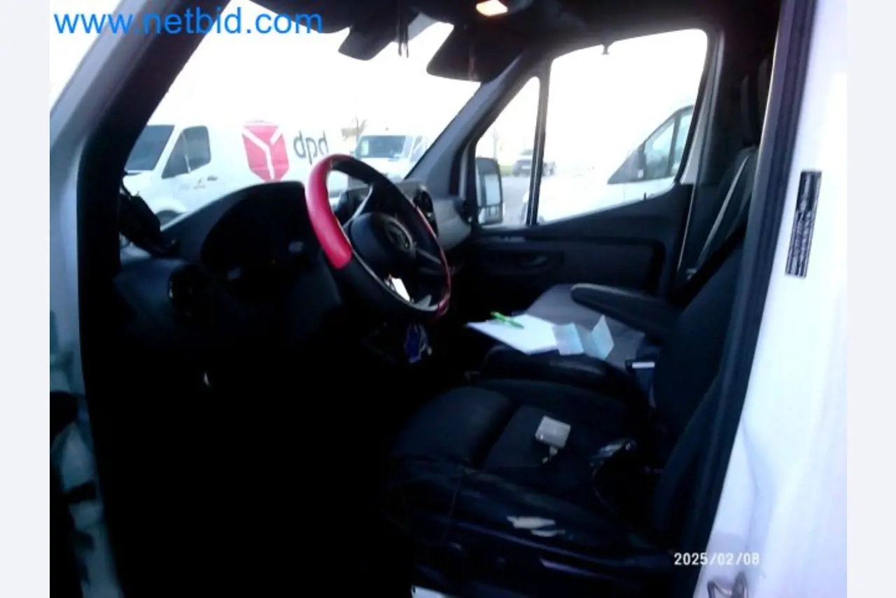 Přepravce balíkové služby-7