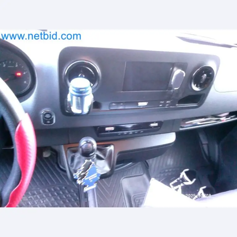 Přepravce balíkové služby-8