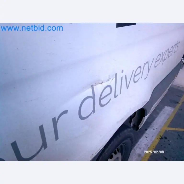 Přepravce balíkové služby-9