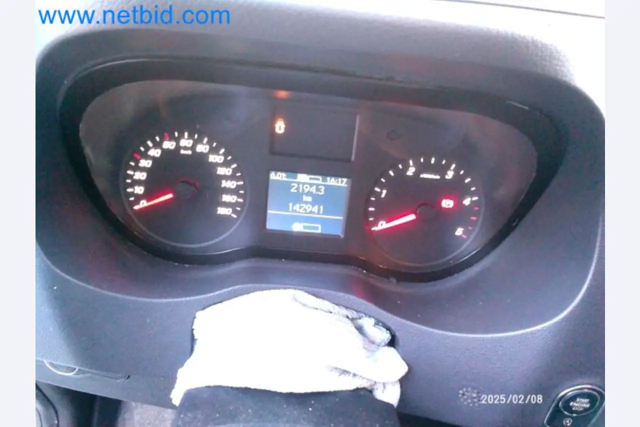 Přepravce balíkové služby-9