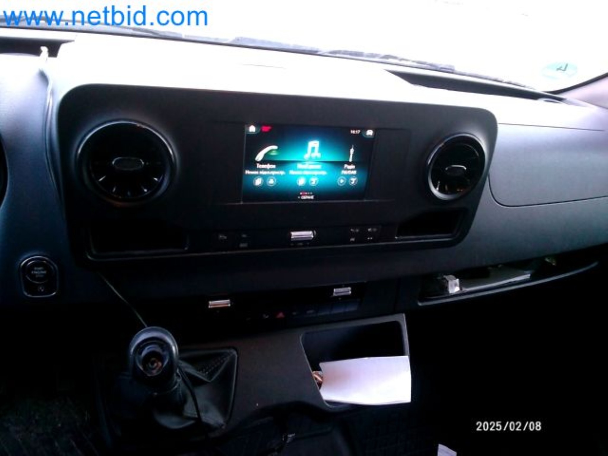 Przewoźnik paczek-8