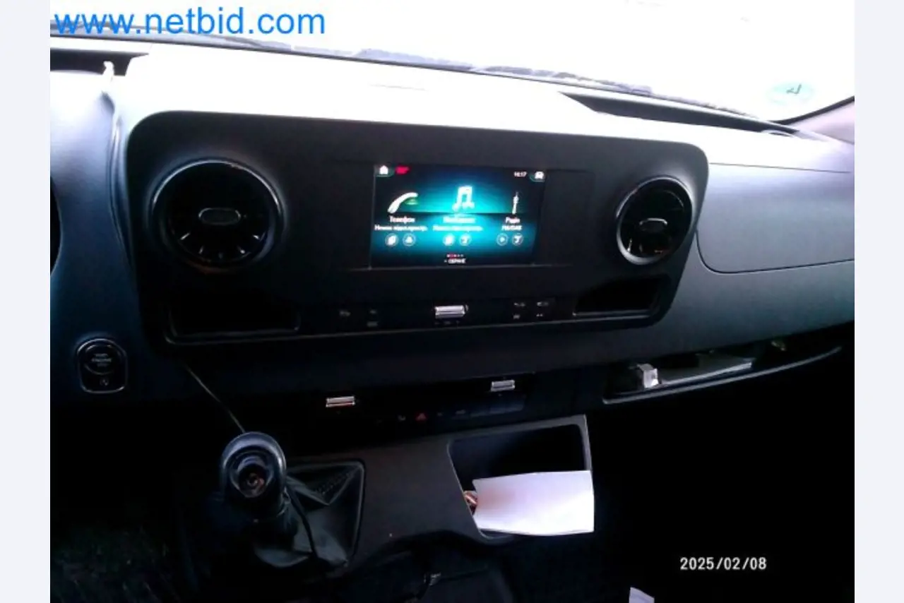 Přepravce balíkové služby-8