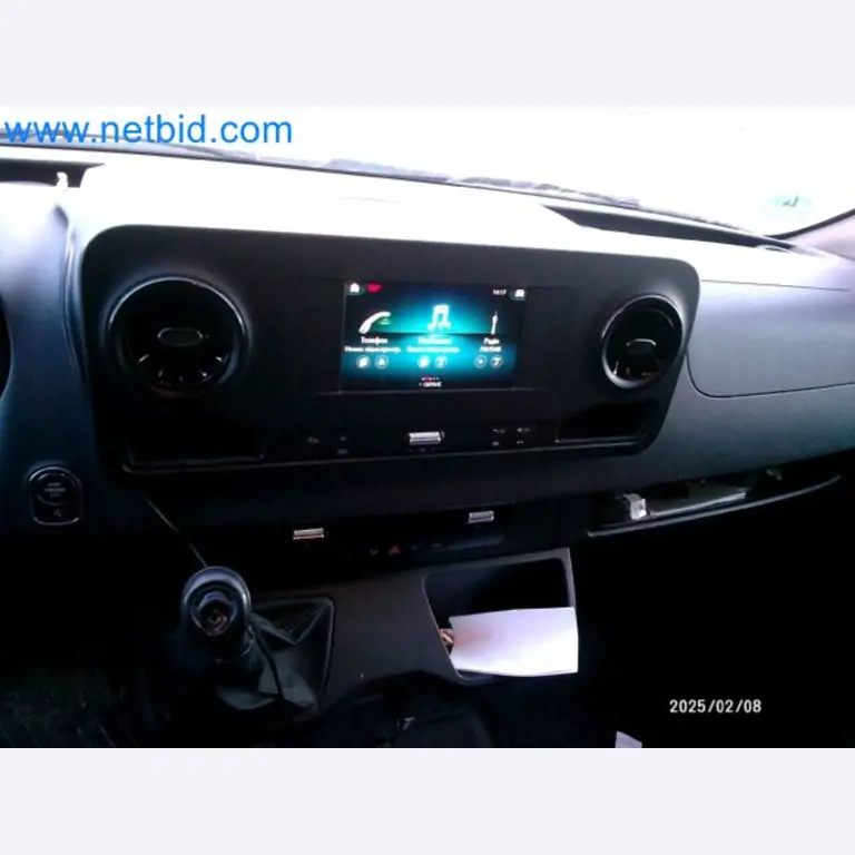 Přepravce balíkové služby-8