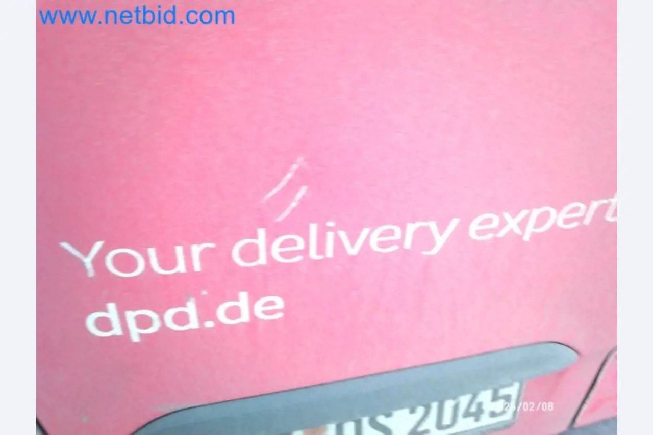 Přepravce balíkové služby-9