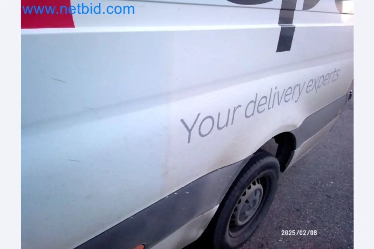 Přepravce balíkové služby-15