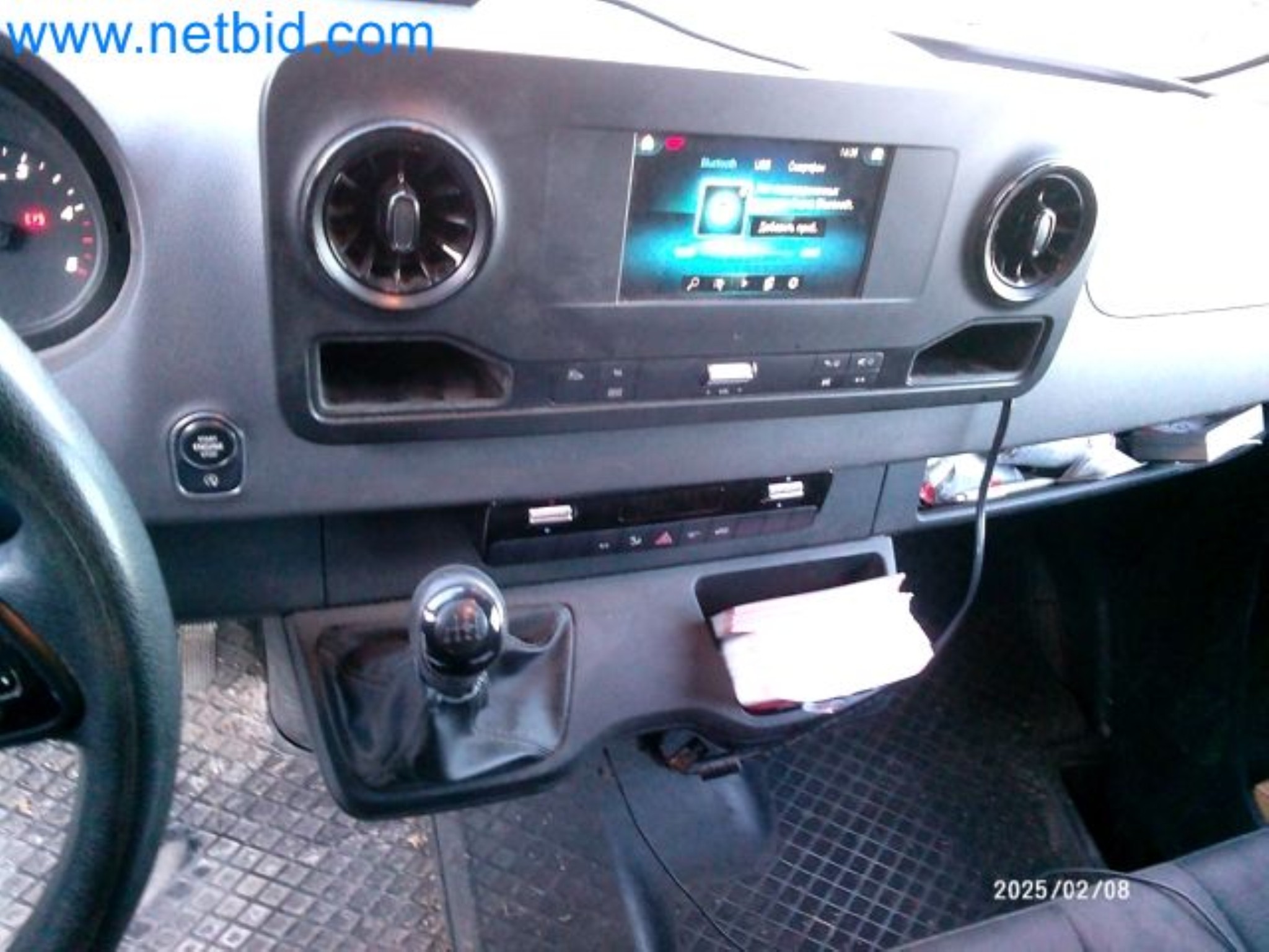 Przewoźnik paczek-18