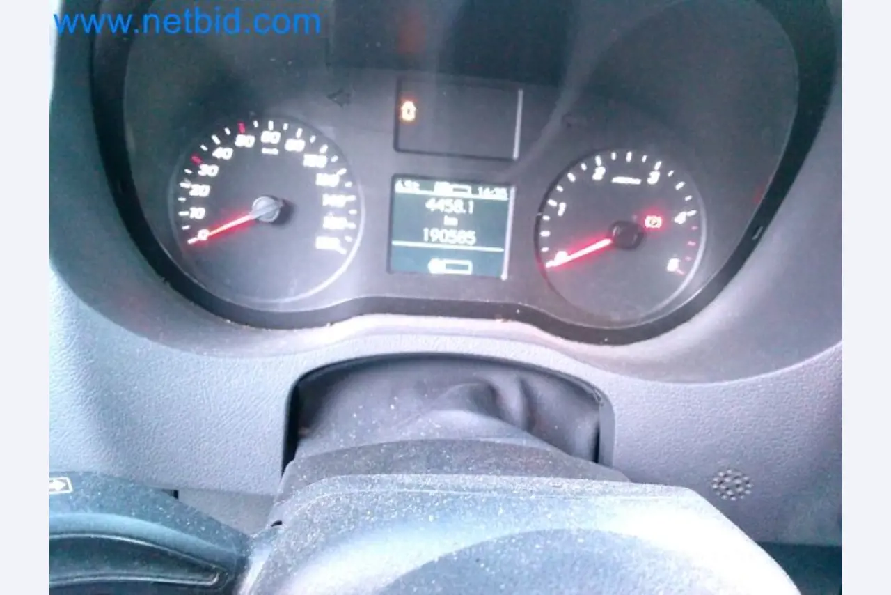 Přepravce balíkové služby-2