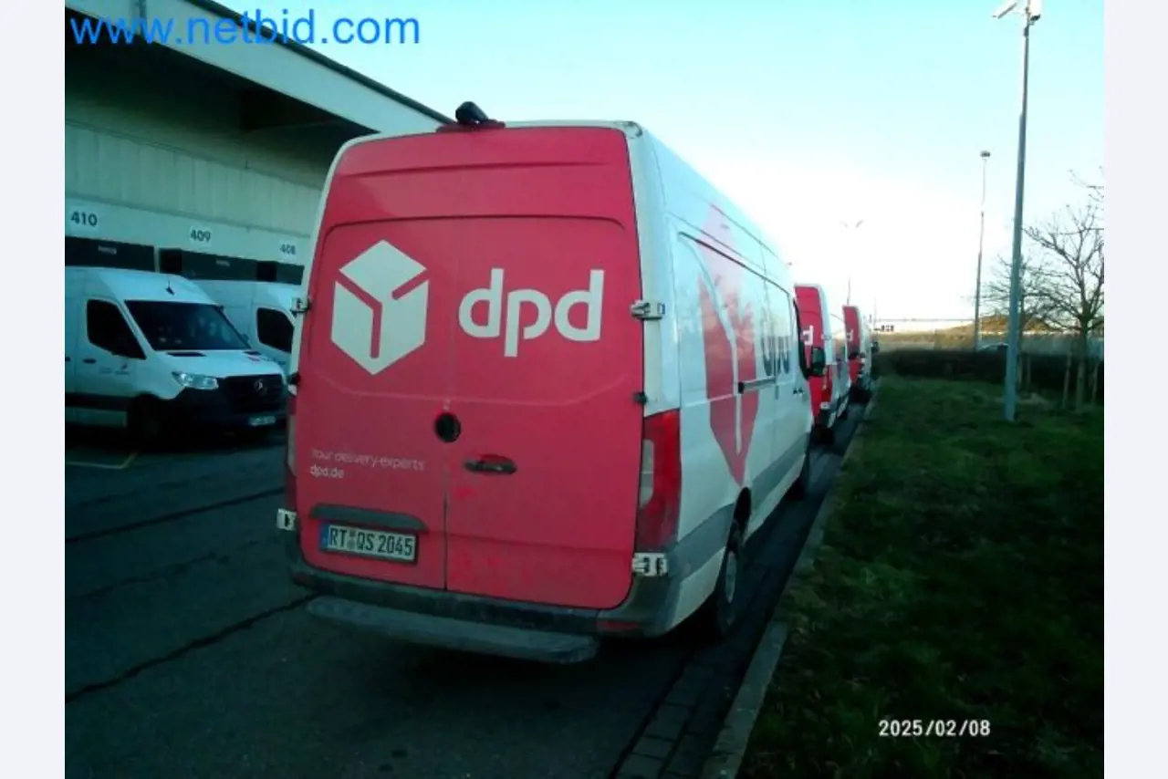 Přepravce balíkové služby-8