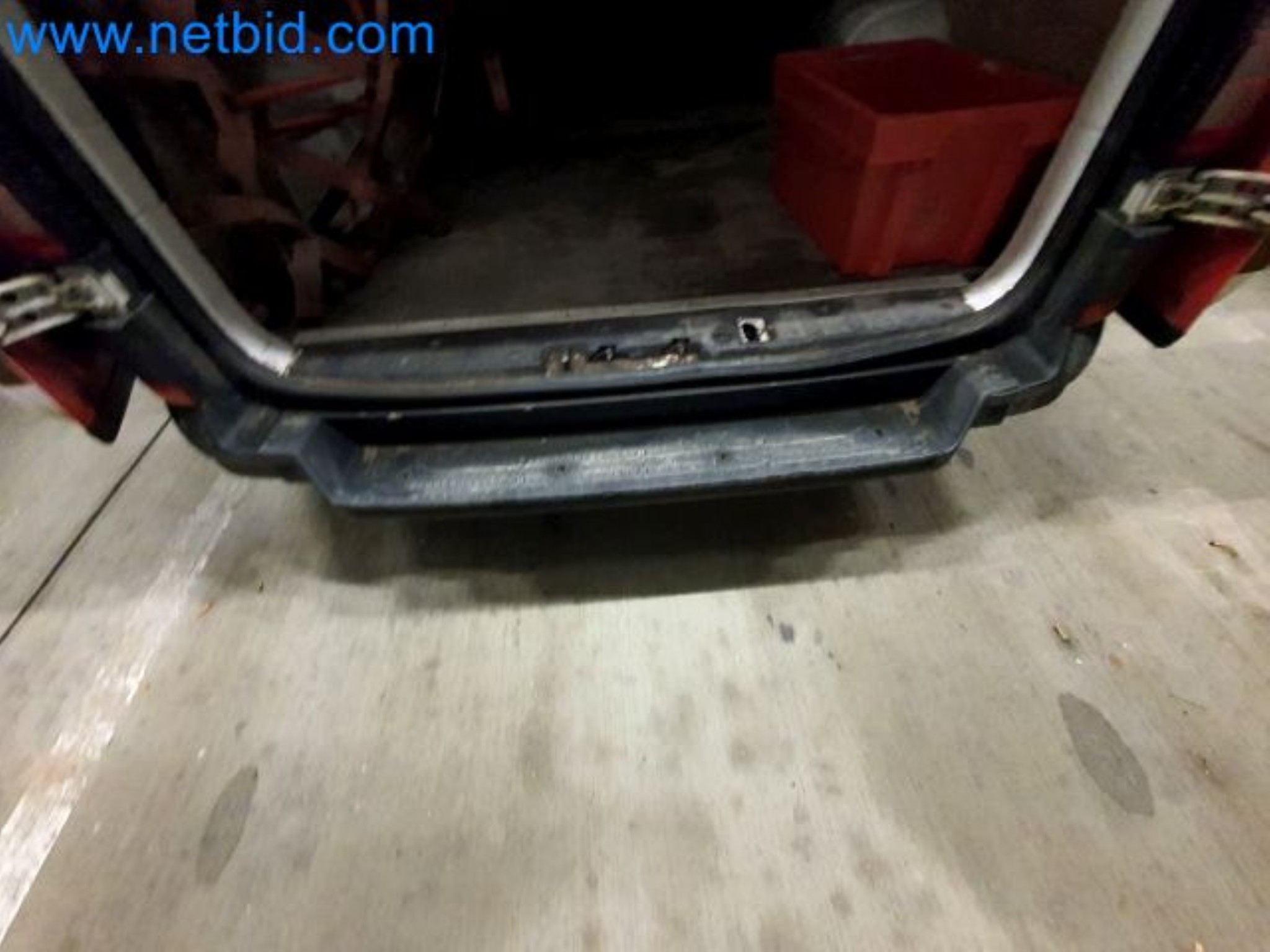 Przewoźnik paczek-21