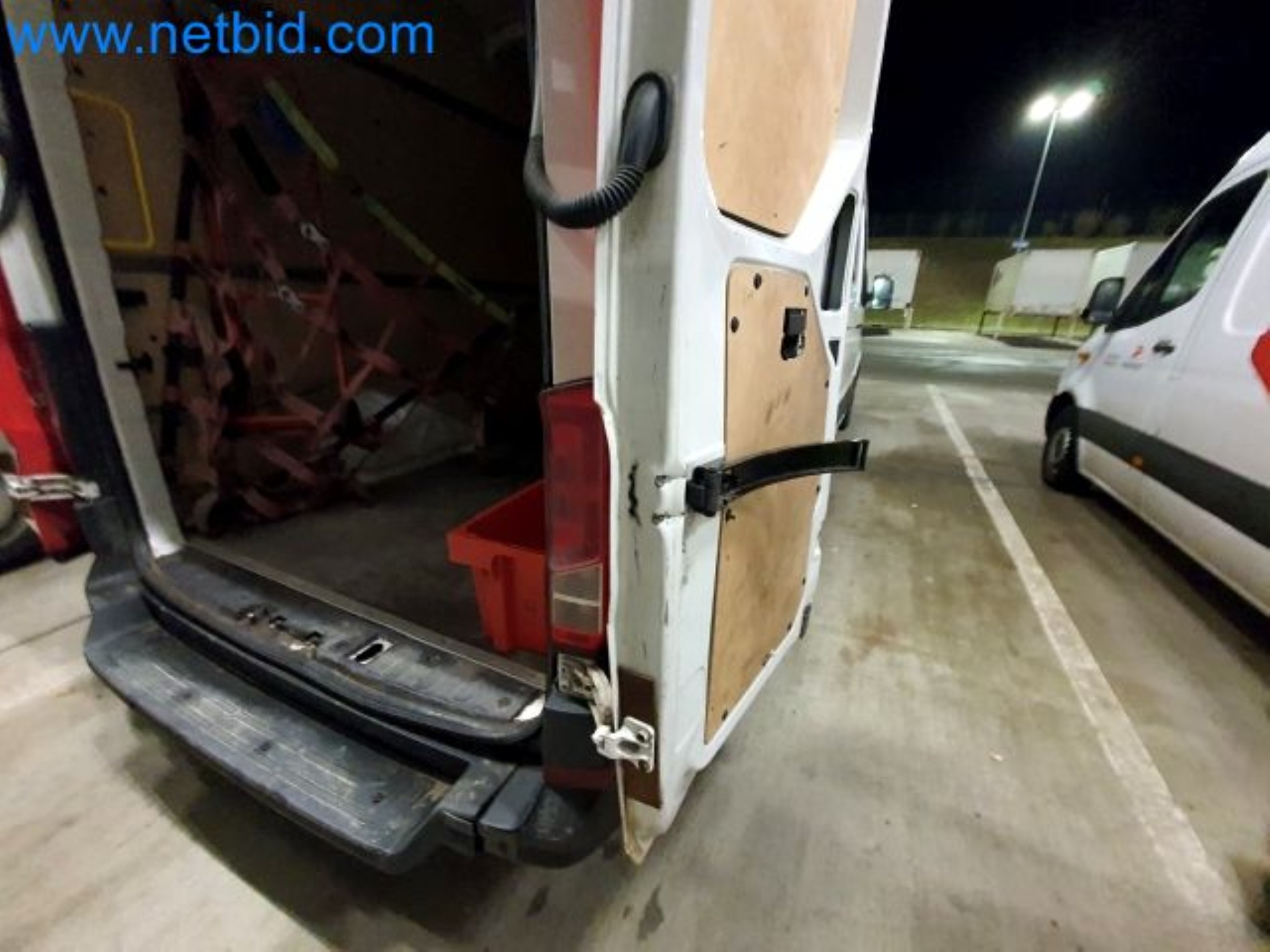 Przewoźnik paczek-22