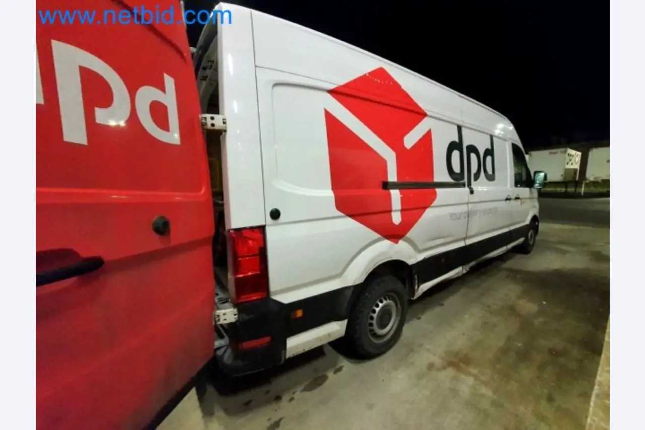 Transporteur van een pakketdienst-23