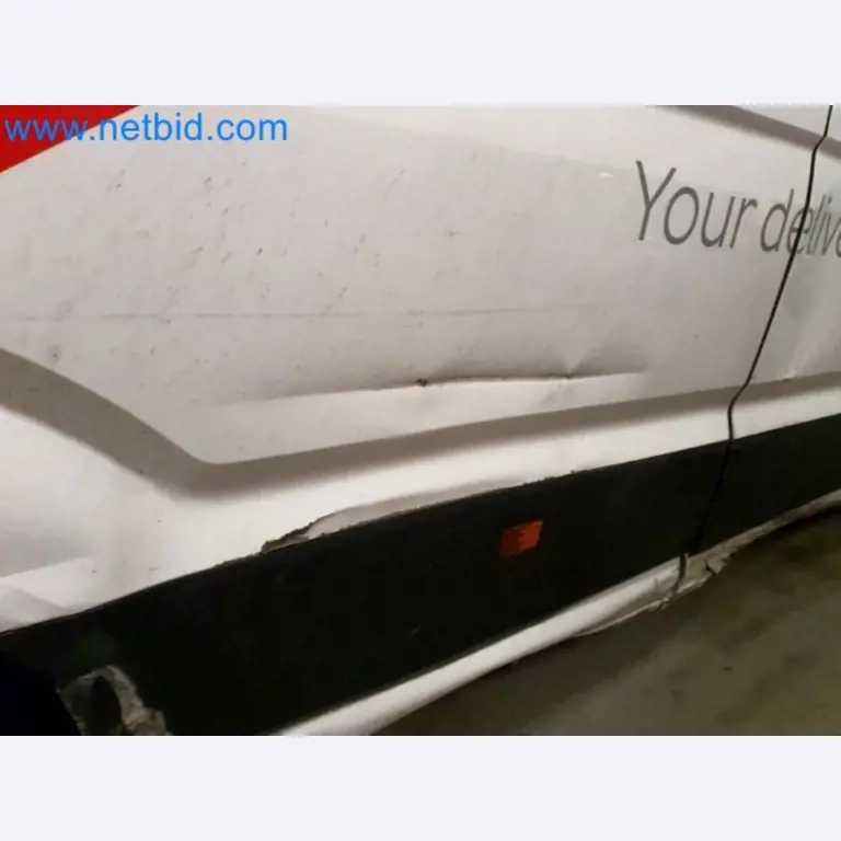 Transporteur van een pakketdienst-27