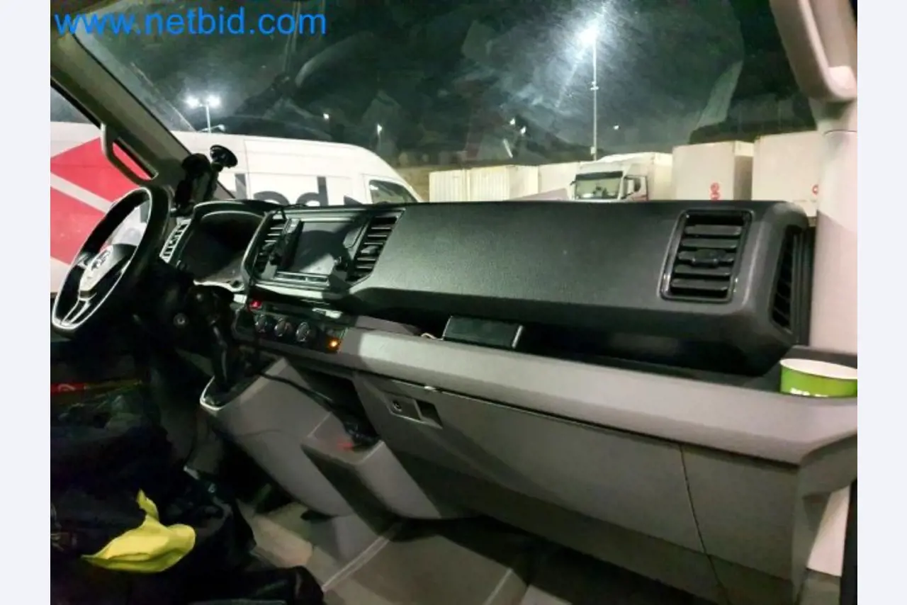 Transporteur van een pakketdienst-30