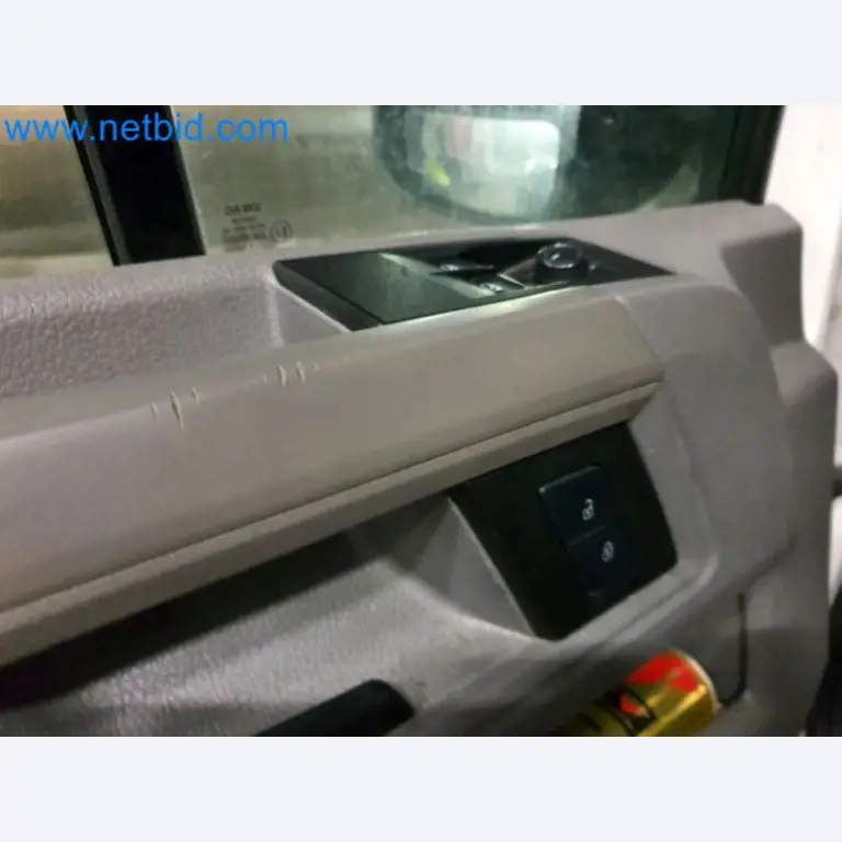 Transporteur van een pakketdienst-33