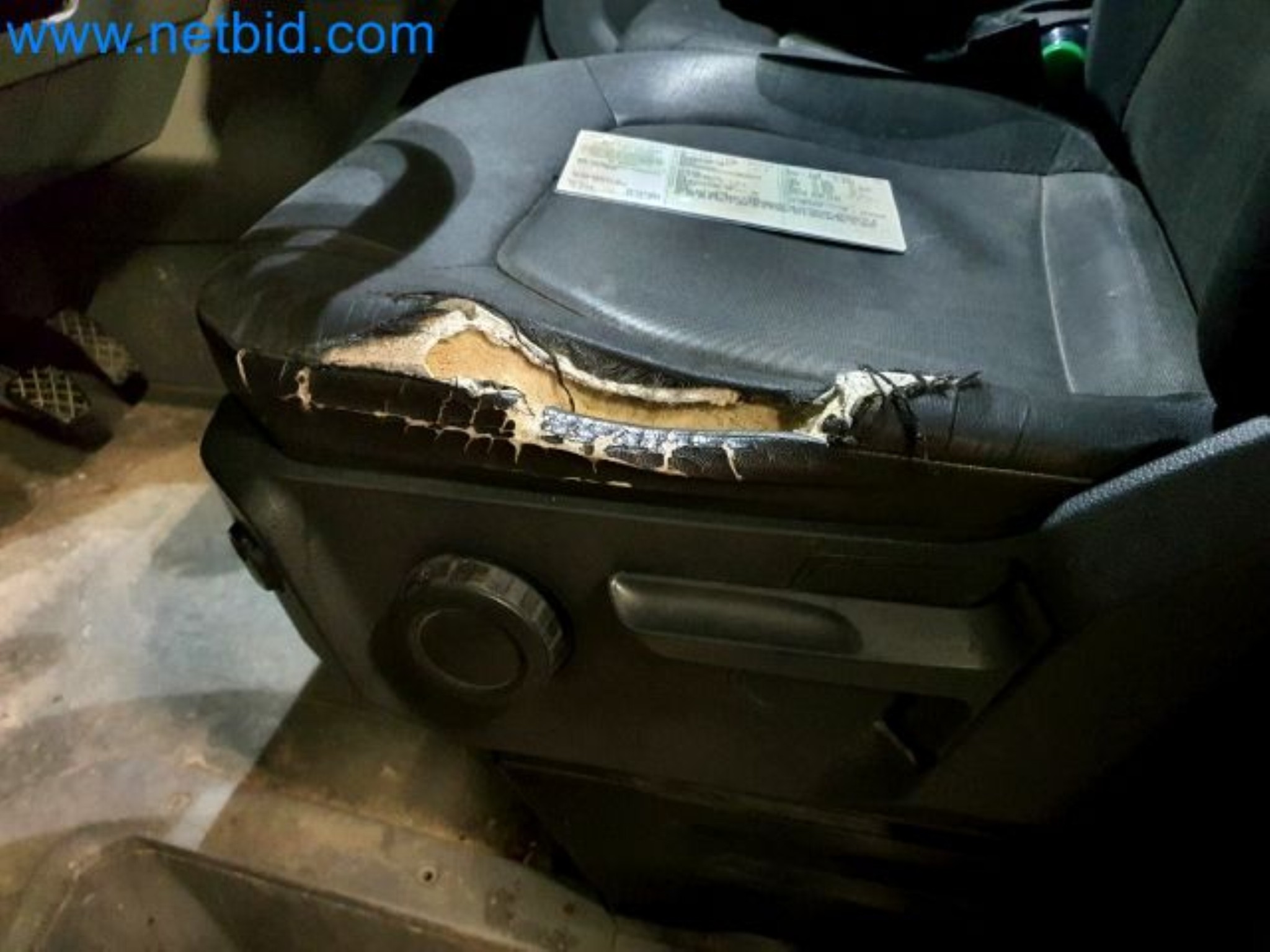 Przewoźnik paczek-42